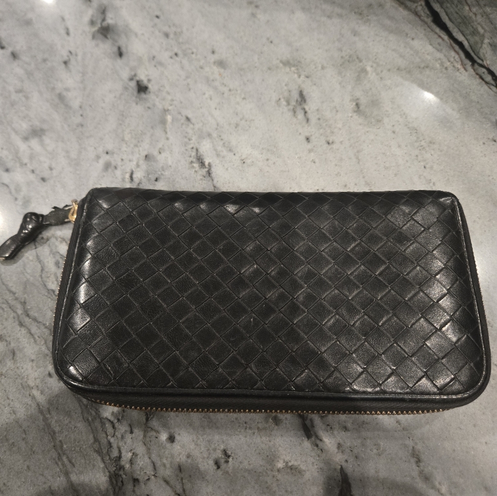 Bottega Veneta Black Intrecciato Leather Clutch